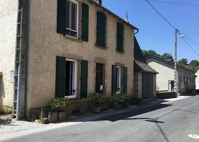 Chez Dalmasou Maison 120 M2 Jardin Terrasse 3 Wifi Parking Centre Village *